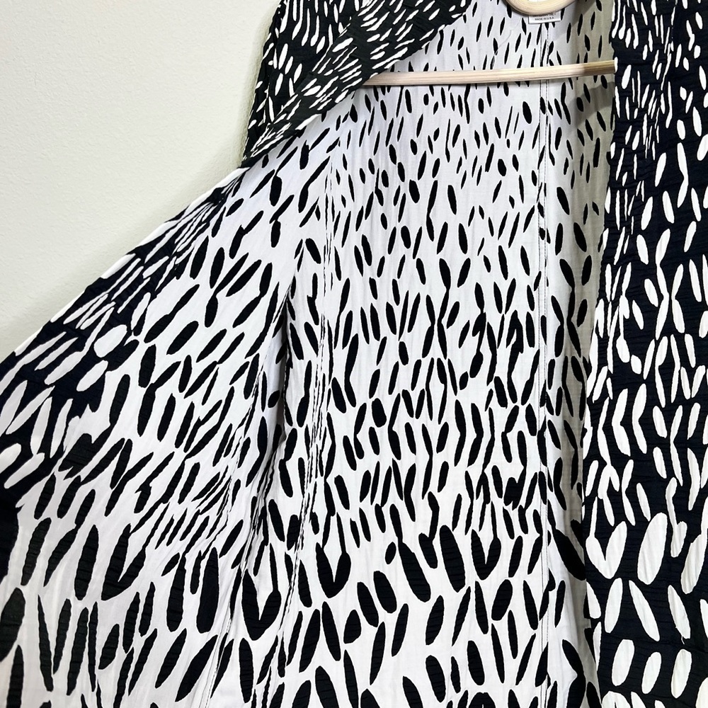 Open Front Kimono Coat Layer Black White Jacket Size Large Luxury EMMELLE NYC - Picture 7 of 15